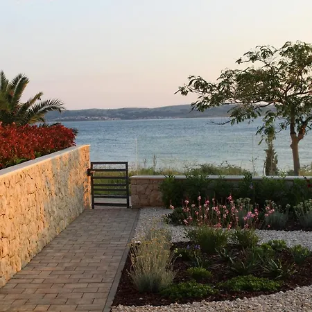 La Mar Apartment Povljana Exterior photo